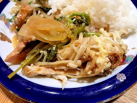 無水鍋で鮭のちゃんちゃん焼き風☆ご飯が進むレシピ